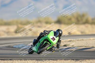 media/Dec-07-2025-CVMA (Sun) [[3e7d2de5dc]]/Race 18-Formula Twins-Formula 40 UL/